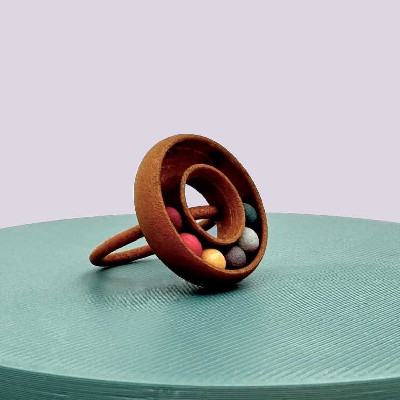 Mundr Donut Ring - Brun med farvede kugler 