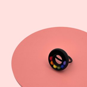 Mundr Donut ring - Sort med Regnbuekugler